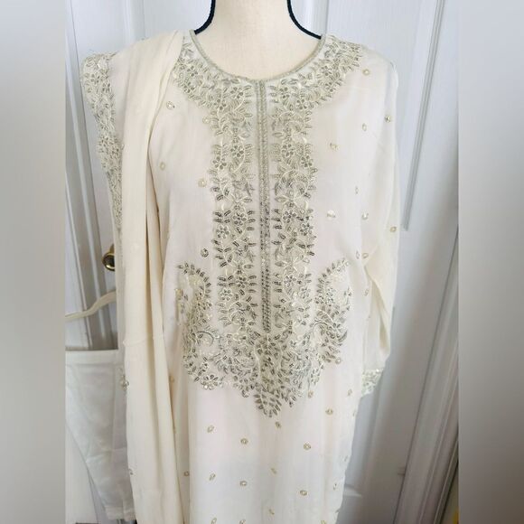 AGHA JAAN PAKISTANI DESIGNER FORMAL DRESS 3 PIECE - Picture 10 of 11